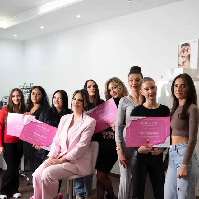 Make-up Schulung mit Zertifikat bei Amina Beauty Studio